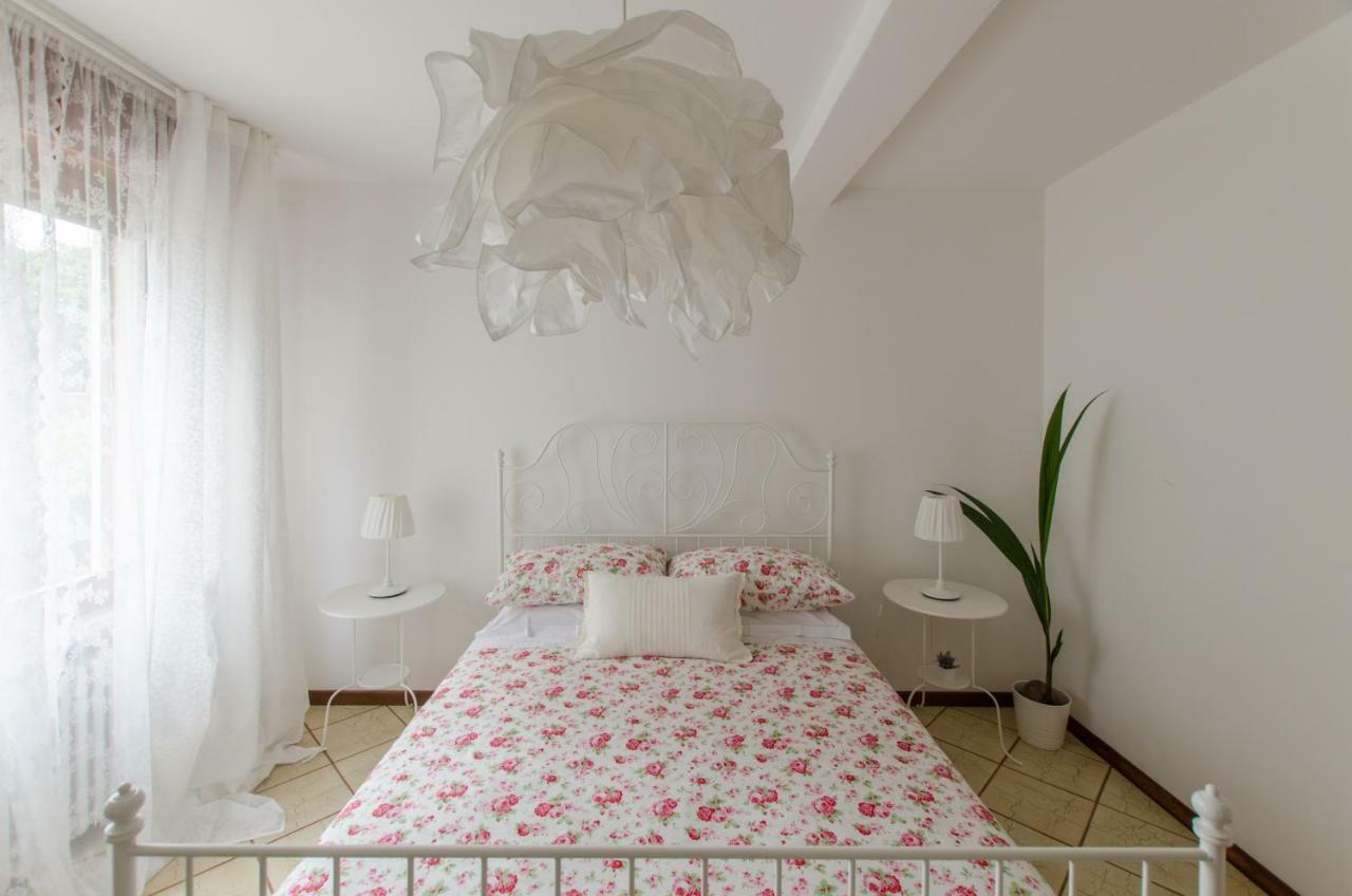 Apartamento Casa Marisa Sirmione Exterior foto